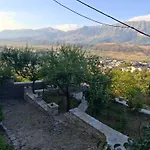 Arpet 3* Gjirokastër
