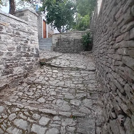 Arpet 3* Gjirokastër