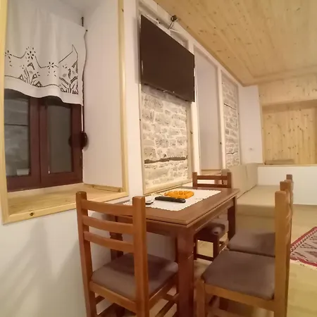 Arpet Guest house Gjirokaster