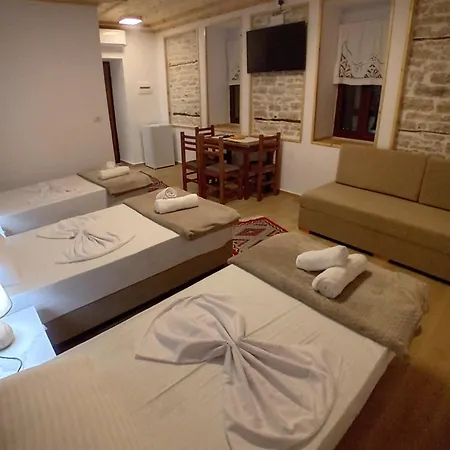 Arpet Guest house Gjirokaster