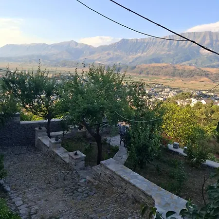Arpet 3* Gjirokastër