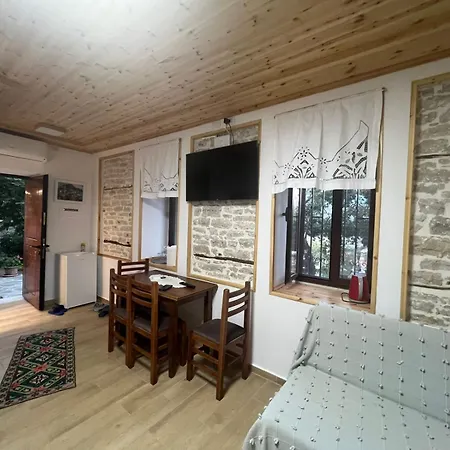 Arpet Gjirokastër