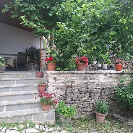Arpet 3* Gjirokastër