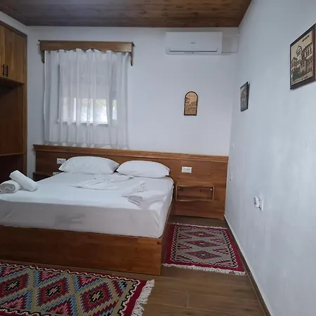Arpet 招待所 Gjirokastër
