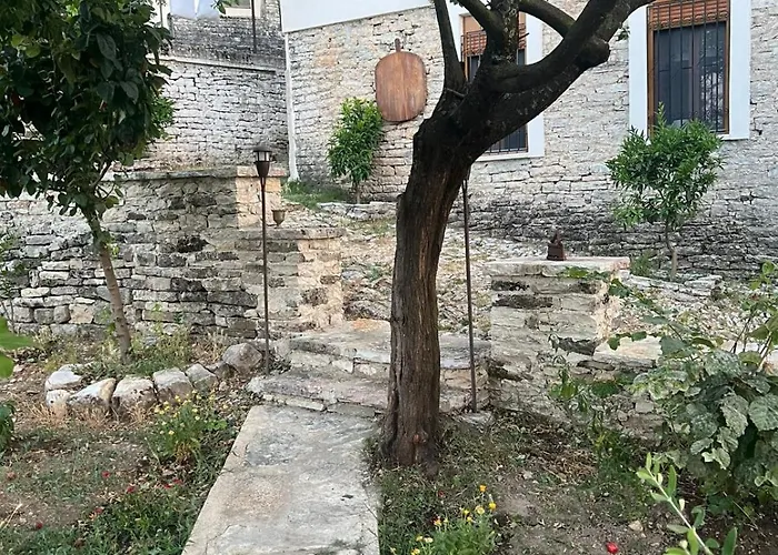 Arpet Gjirokastër